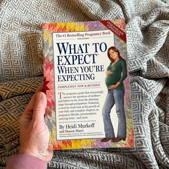 What To Expect When You're Expecting 4th Edition by Heidi Murkoff | Pregnancy - Picture 2 of 10